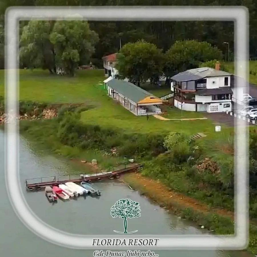 Florida Resort Bačka Palanka Buitenkant foto